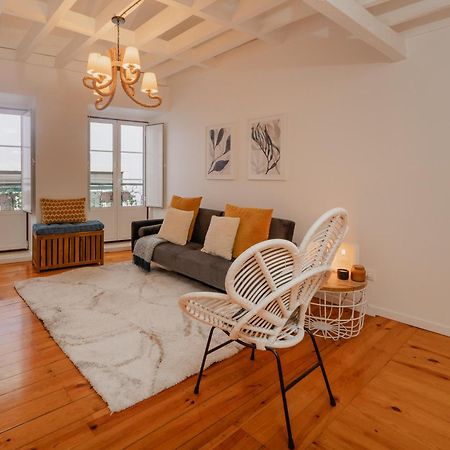 Апартаменти Stylish Getaway In A Mezzanine Flat By The Castle Лісабон Екстер'єр фото